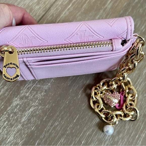 NWT Juicy Couture Top Notch trifold wallet wristlet w gold chain & charms - Picture 8 of 10